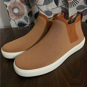 Rothy’s Chelsea size 9 fawn colored